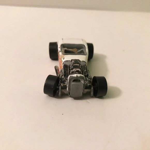 Vintage Lot of 3 Hot Wheels Roadster Malibu Grand Prix Race Car - Picture 4 of 16